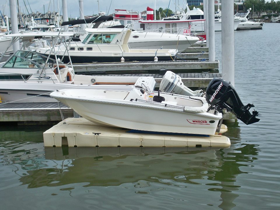 boat lift 4